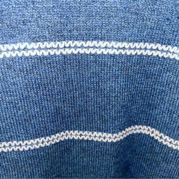 NWOT Blue and White Stripe oversized Sweater super comfy size large - Picture 3 of 4